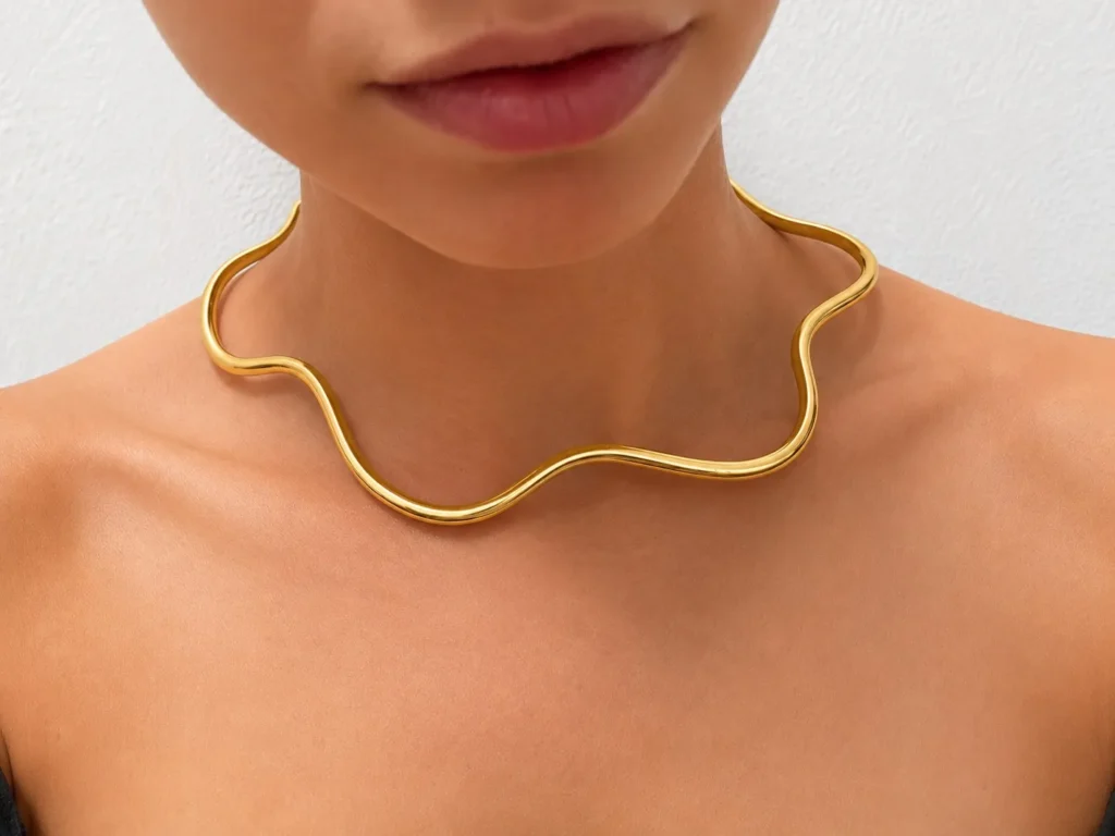 Erya.necklace.gold